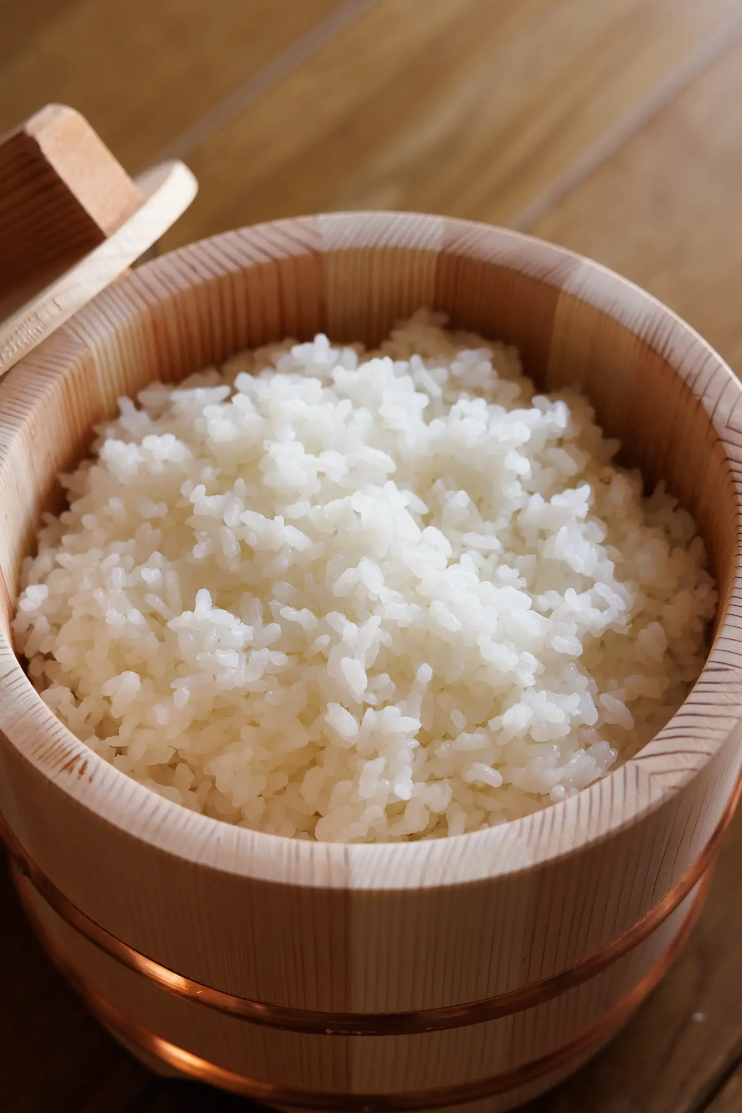 おひつにお米が入っている様子